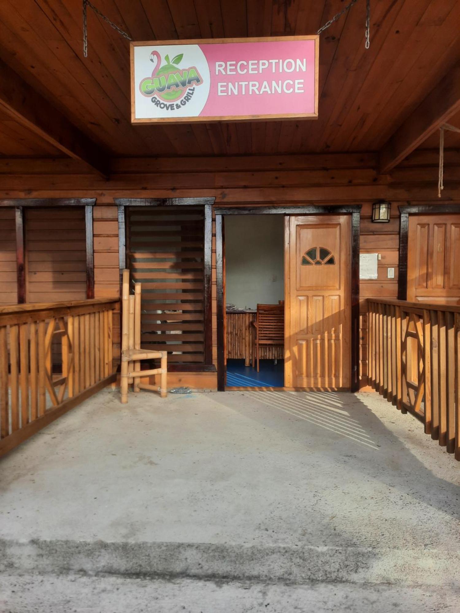 סנדי ביי Guava Grove Resort & Villas מראה חיצוני תמונה