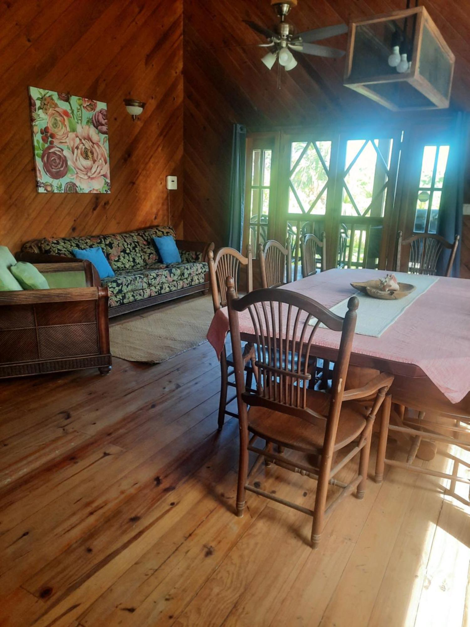 סנדי ביי Guava Grove Resort & Villas מראה חיצוני תמונה
