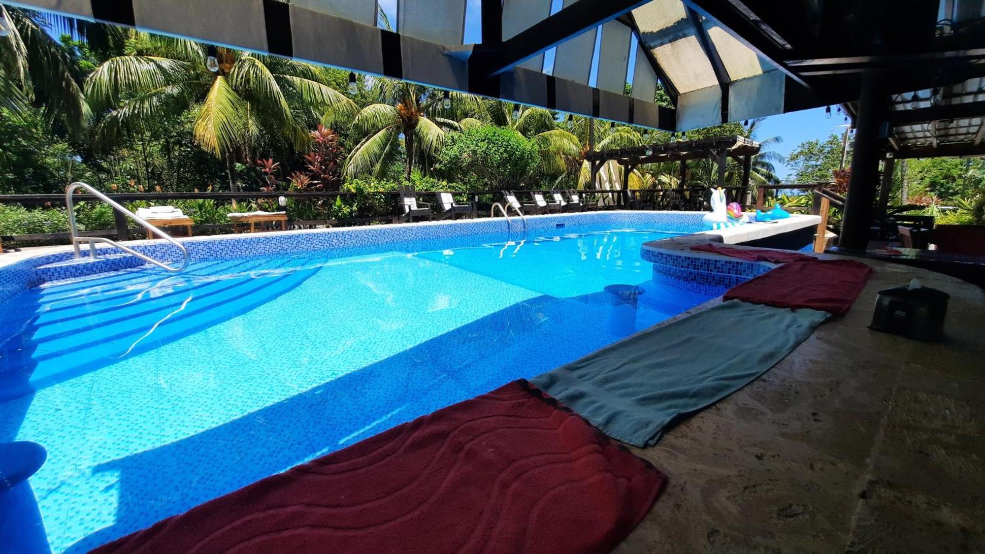 סנדי ביי Guava Grove Resort & Villas מראה חיצוני תמונה
