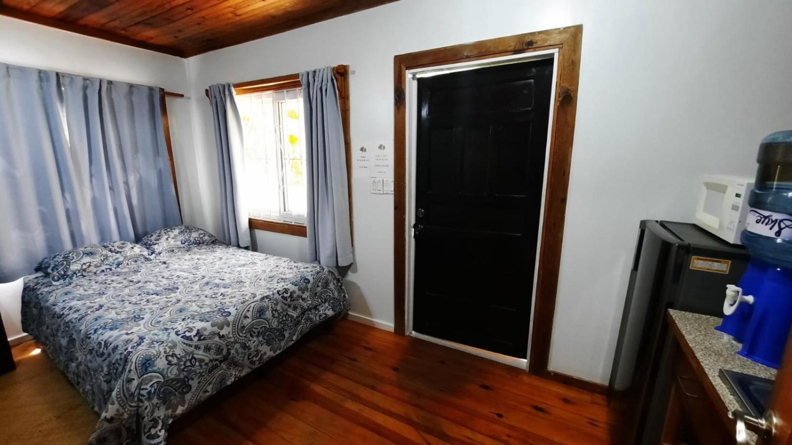 סנדי ביי Guava Grove Resort & Villas חדר תמונה